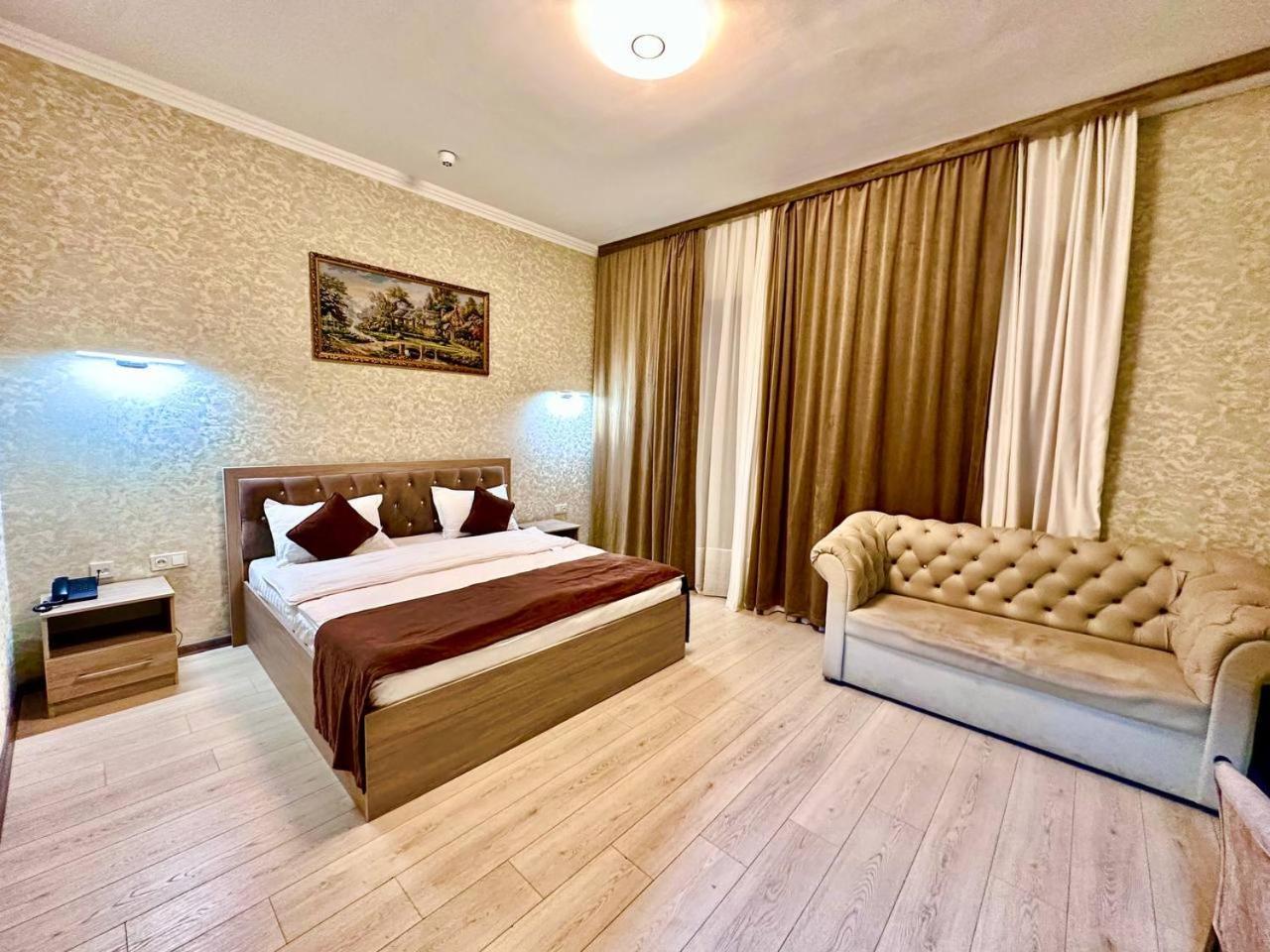 Izza Palace Hotel 150Mbs Wifi Tashkent Esterno foto