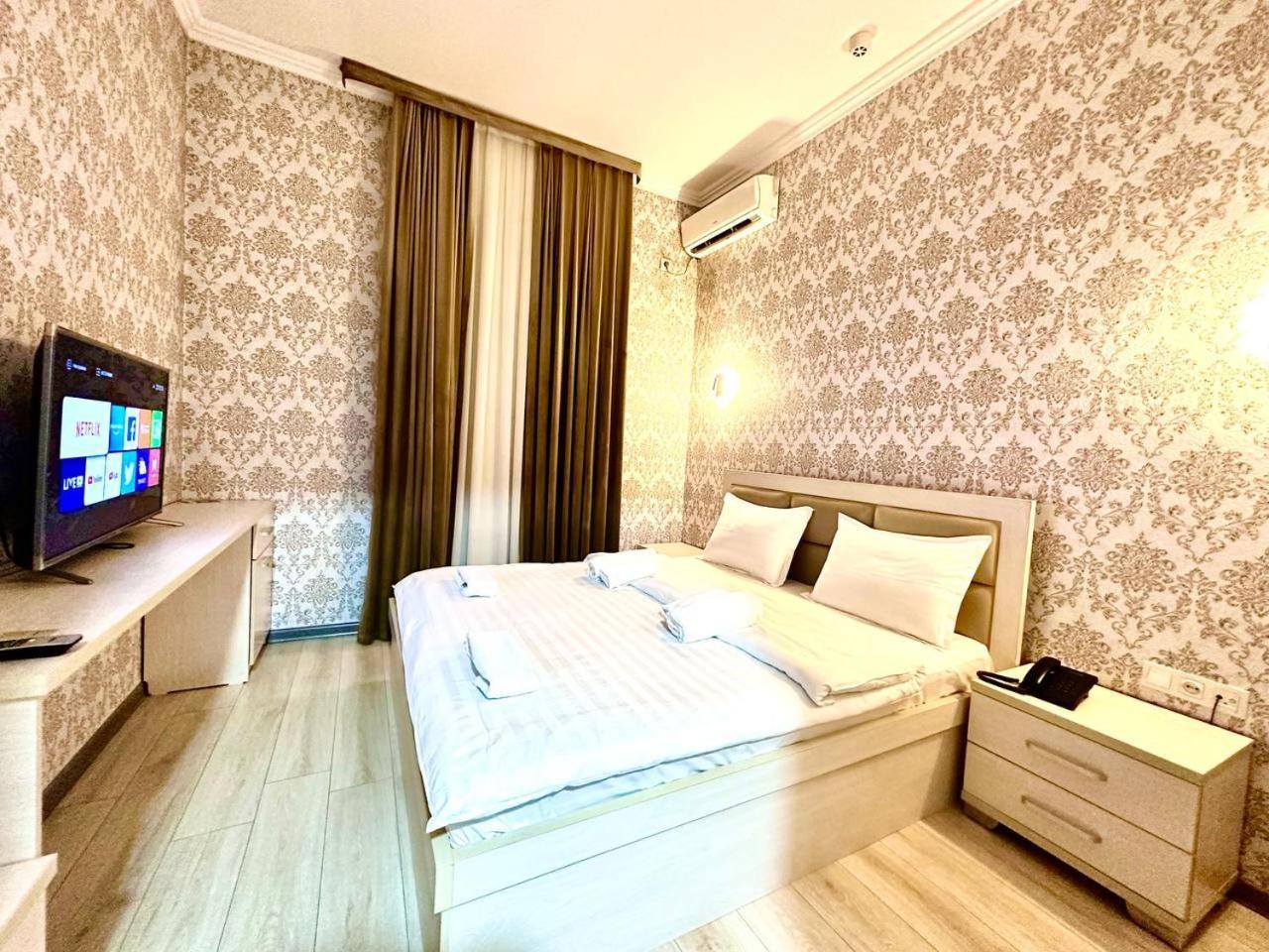 Izza Palace Hotel 150Mbs Wifi Tashkent Esterno foto